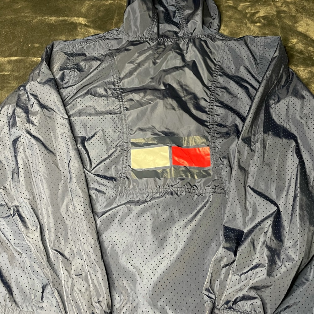 Tommy Hilfiger Sport Windbreaker!!